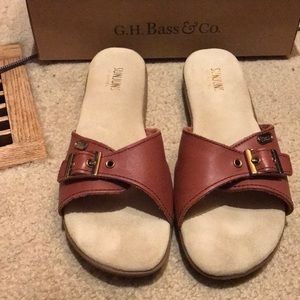 SunJuns GH Bass Safina sandals - size 9.5